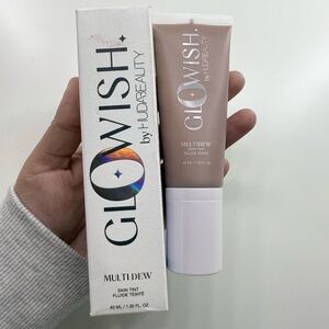 Glowish By Huda Beauty 10 Deep Tan Multidew Skin Tint